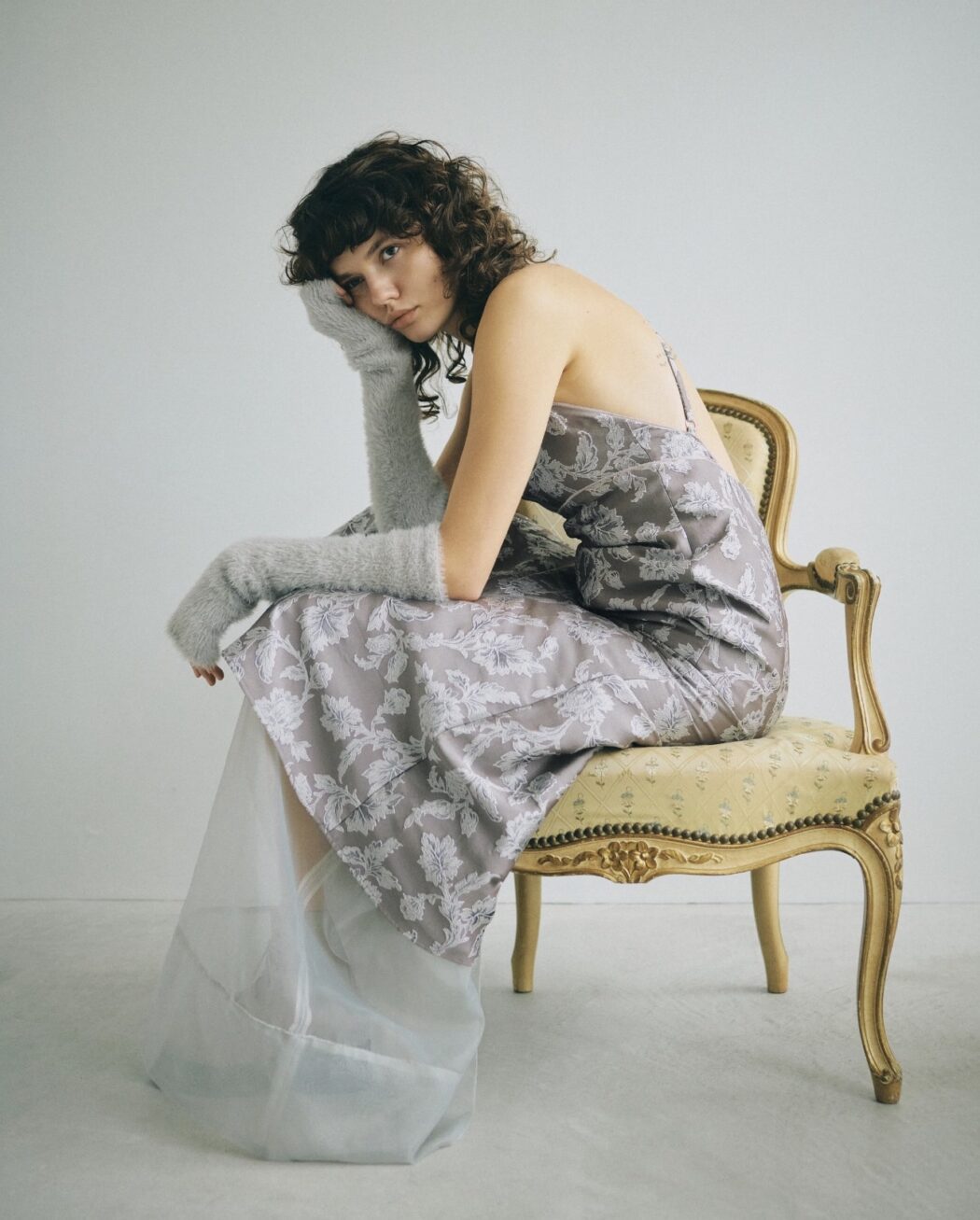 Hair by Waka Adachi
SNIDEL 2022AW