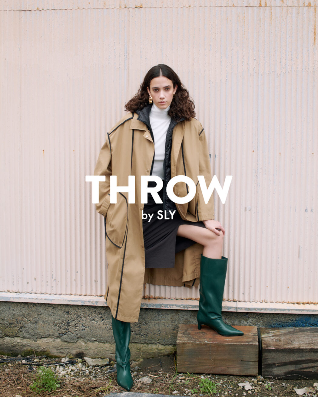 Hair by Shingo Shibata
THROW by SLY 21AW