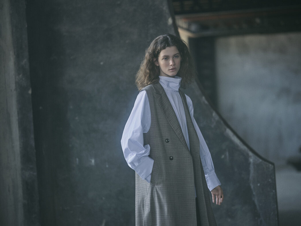 Make up by Yumi Endo
1er Arrondissement 22AW