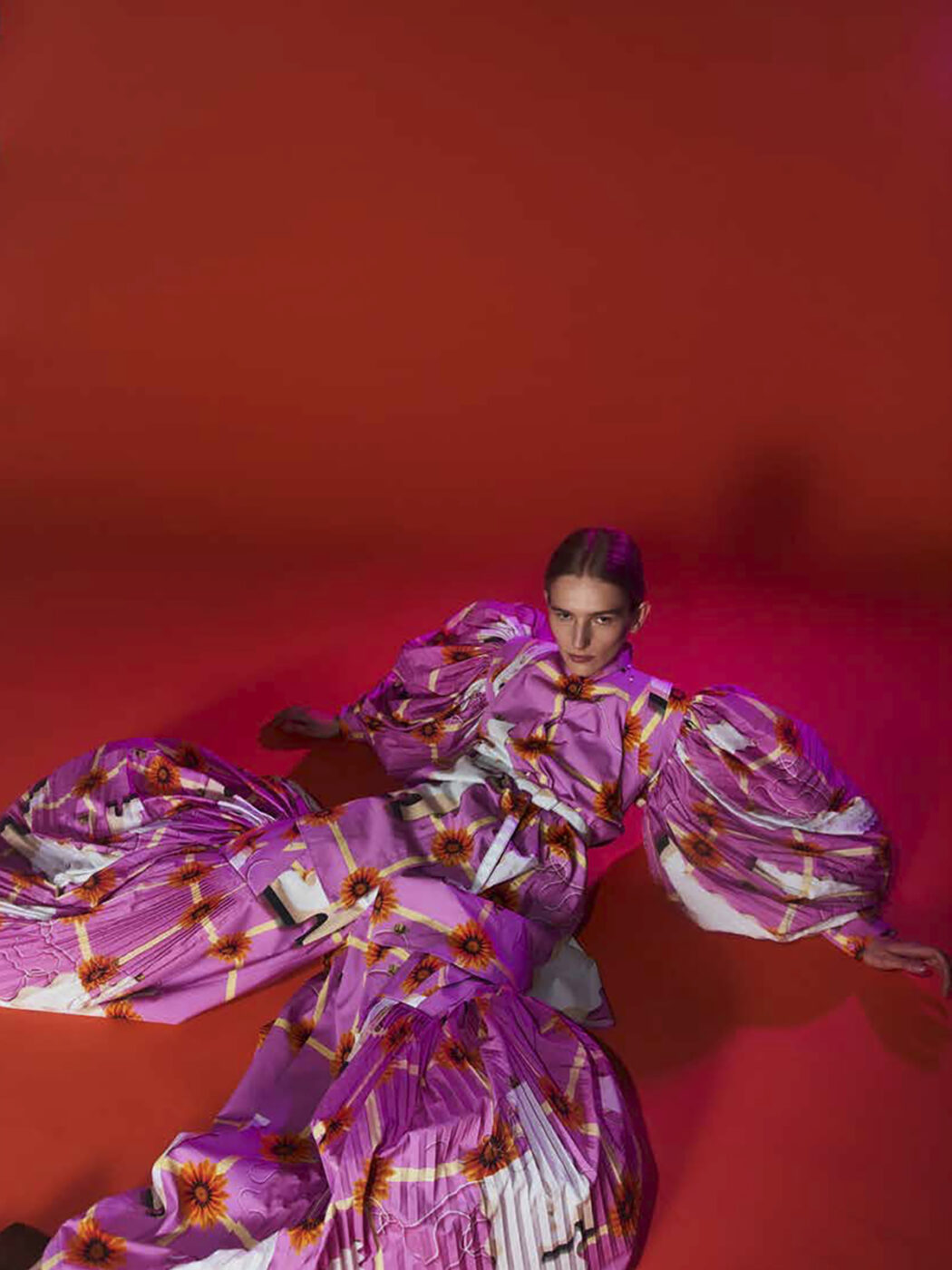 Styled by Yoko Kageyama
Harper's BAZAAR July / August ossue 2021