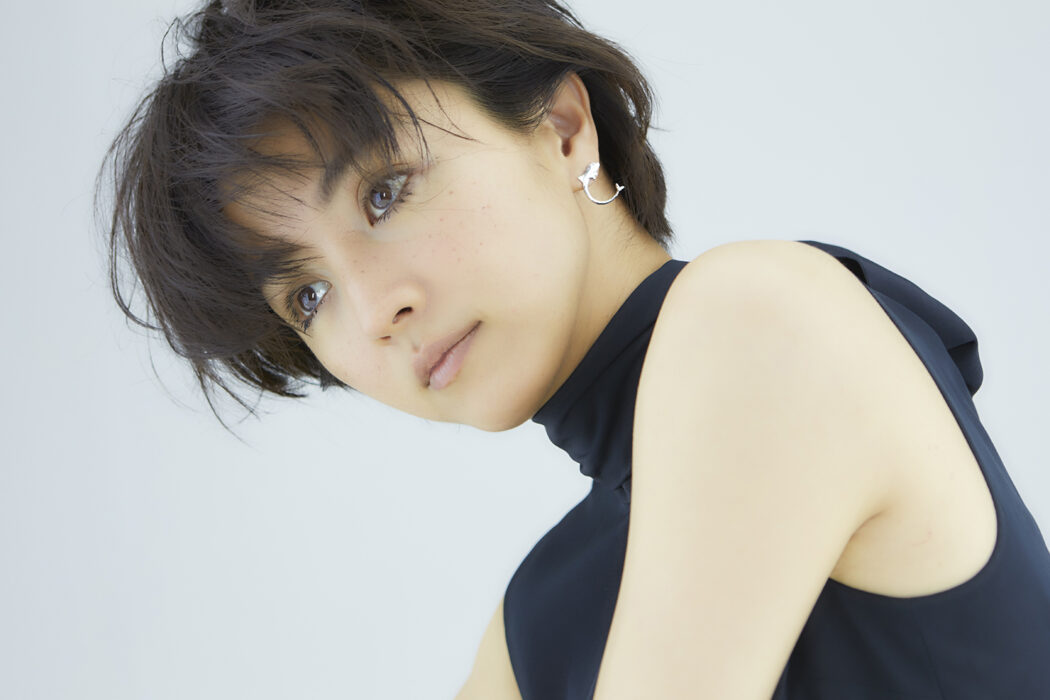 Make up by Yumi Endo
CASUCA na Hicari