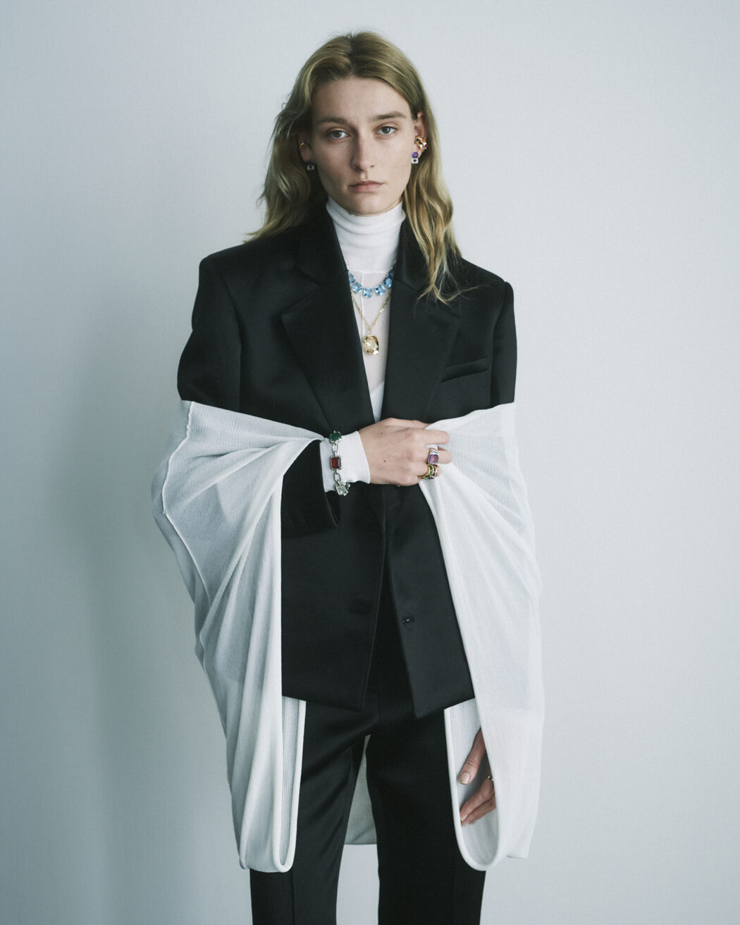 Hair by Shingo Shibata
FIGARO japon January issue 2022