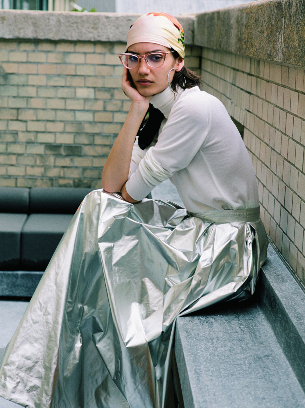 Make up by Yumi Endo
FIGARO japon September issue 2022