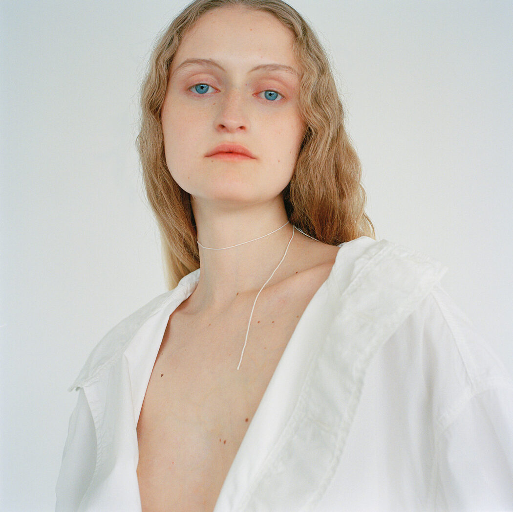 Styled by Yoko Kageyama
Graphpaper