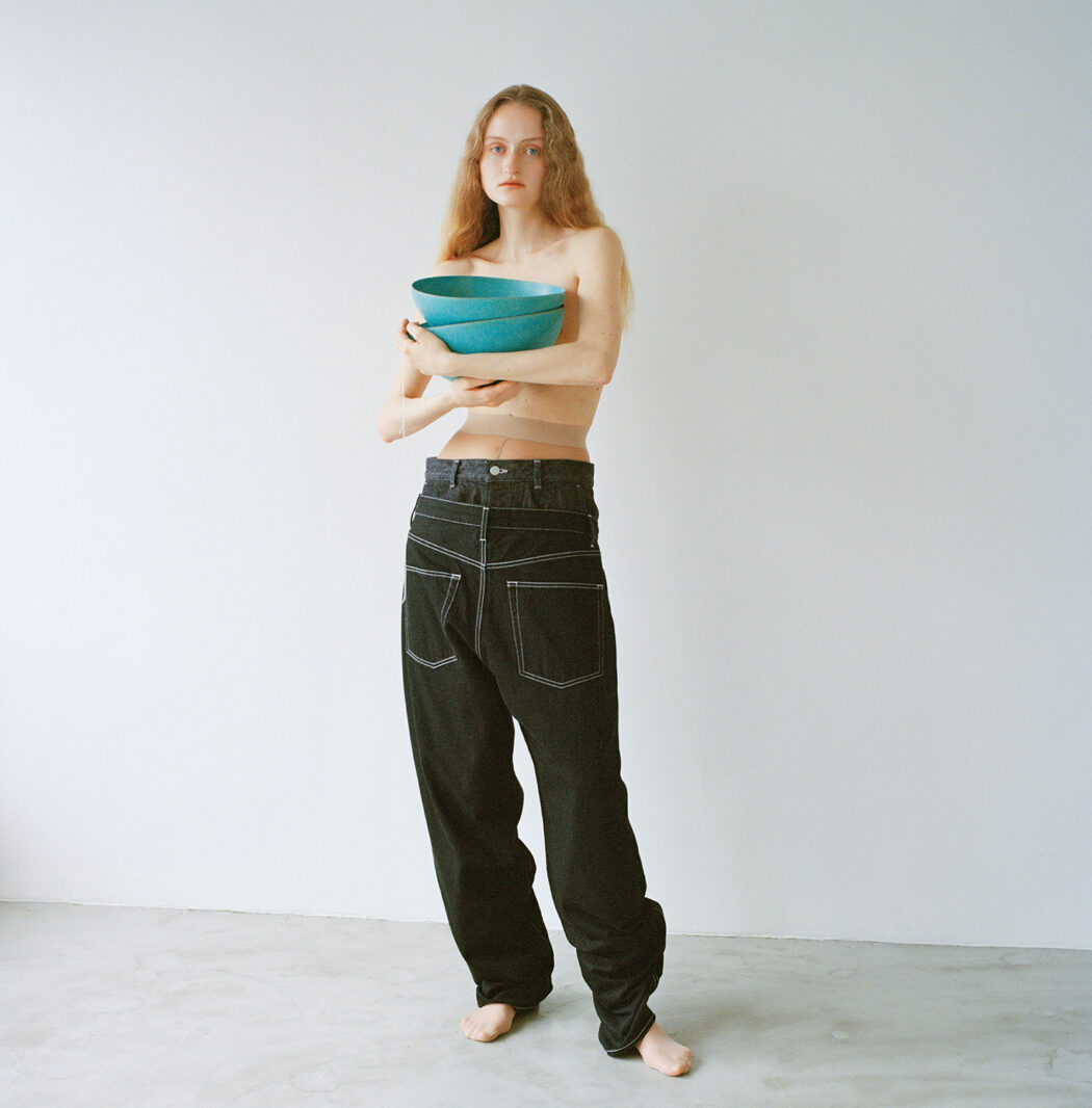 Styled by Yoko Kageyama
Graphpaper