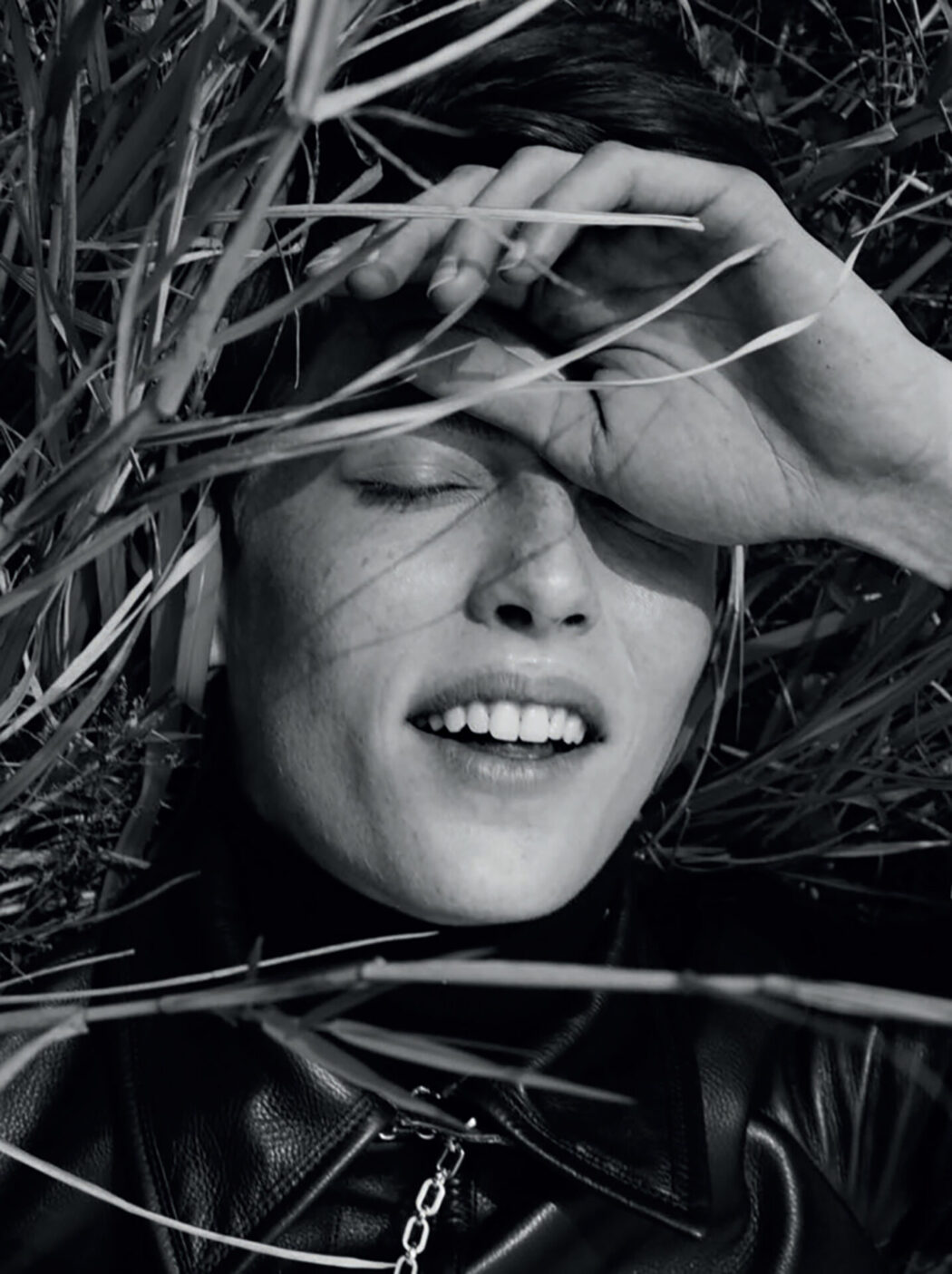 Make up by Yumi Endo
MONDE HERMES