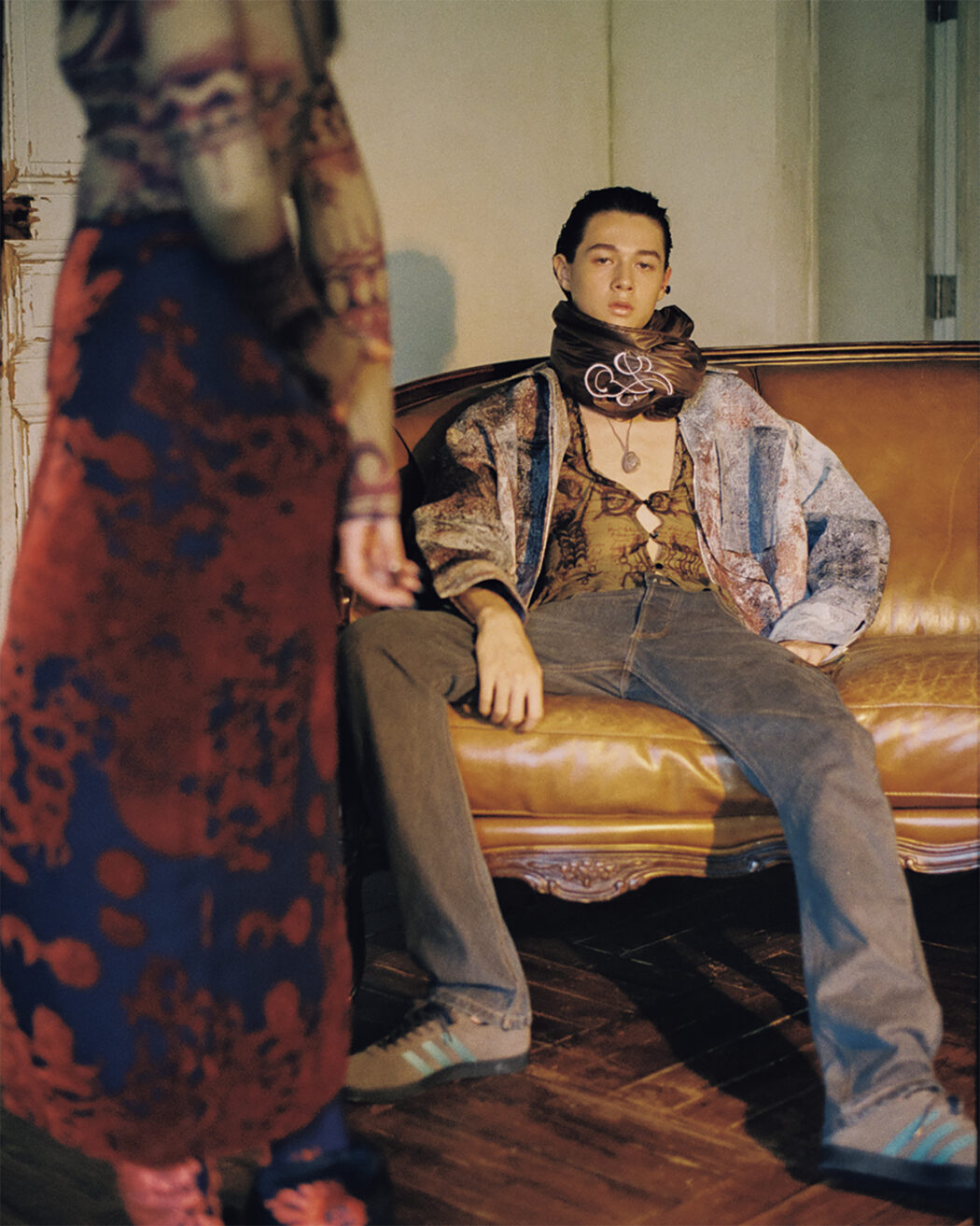 Hair by Waka Adachi
NYLON JAPAN October issue 2022