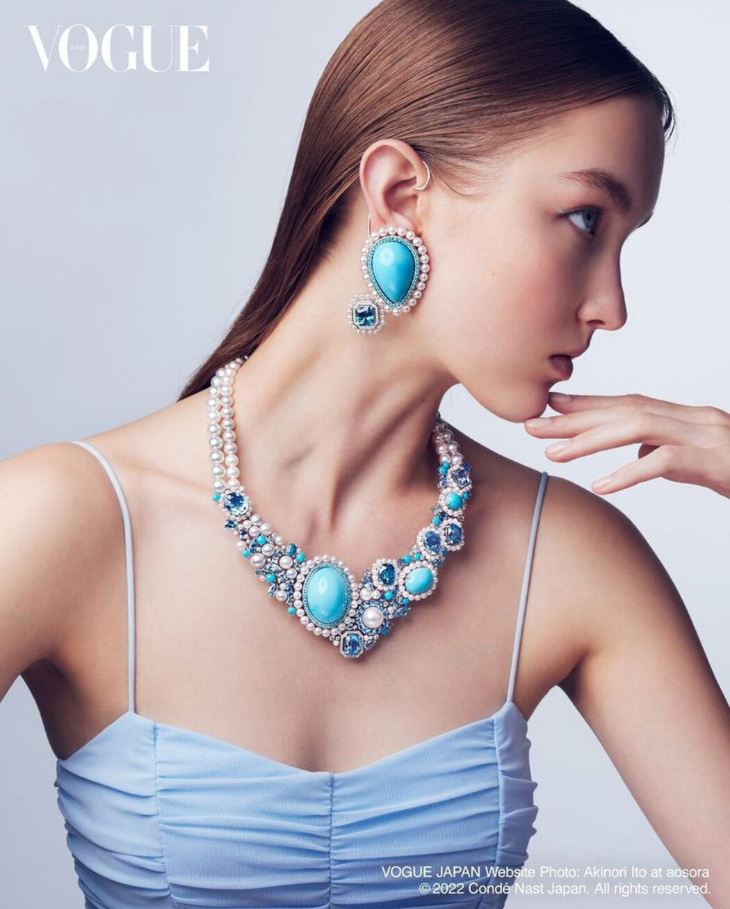 Make up by Yumi Endo
VOGUE JAPAN / TASAKI