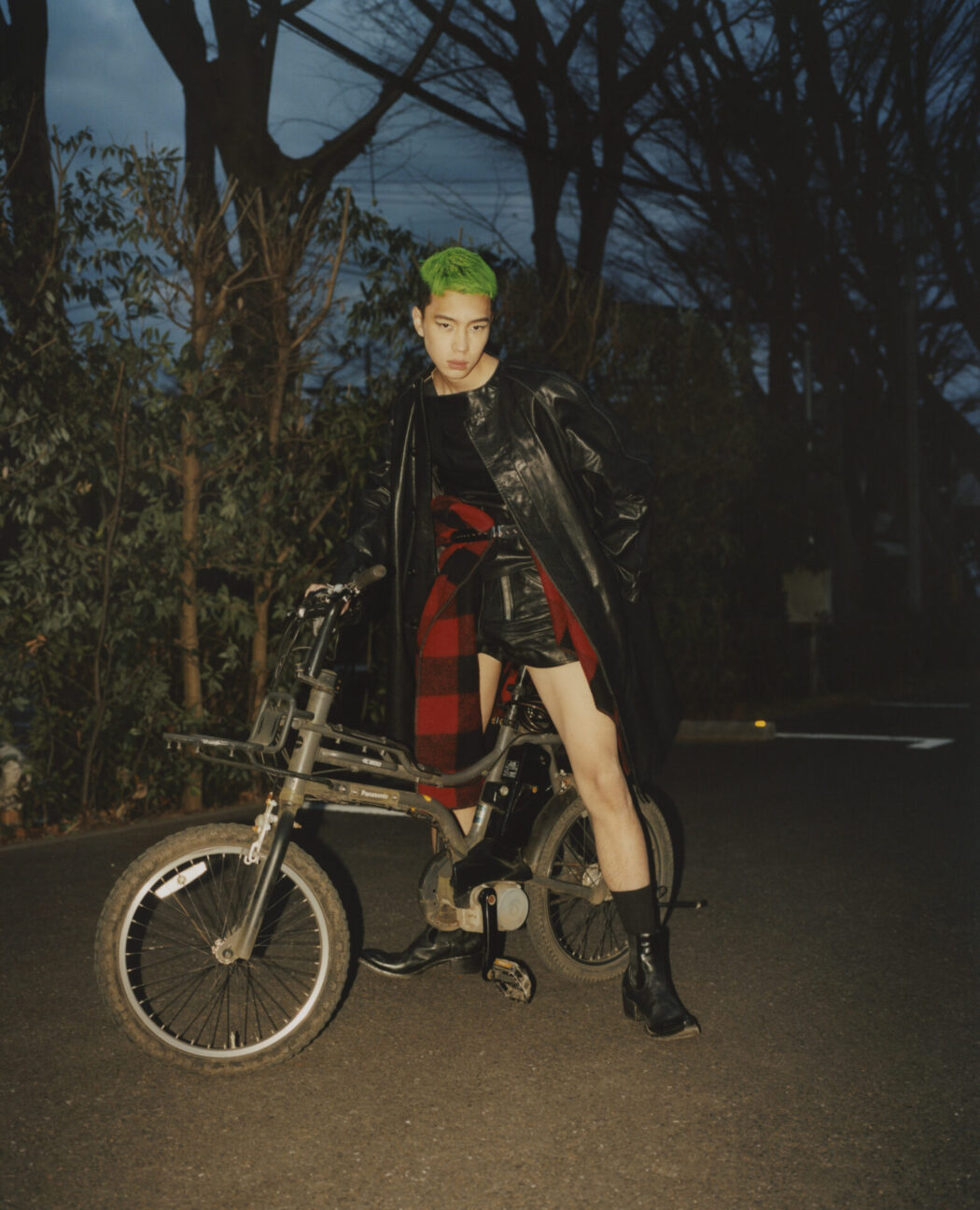 Hair by Waka Adachi
CAP74024