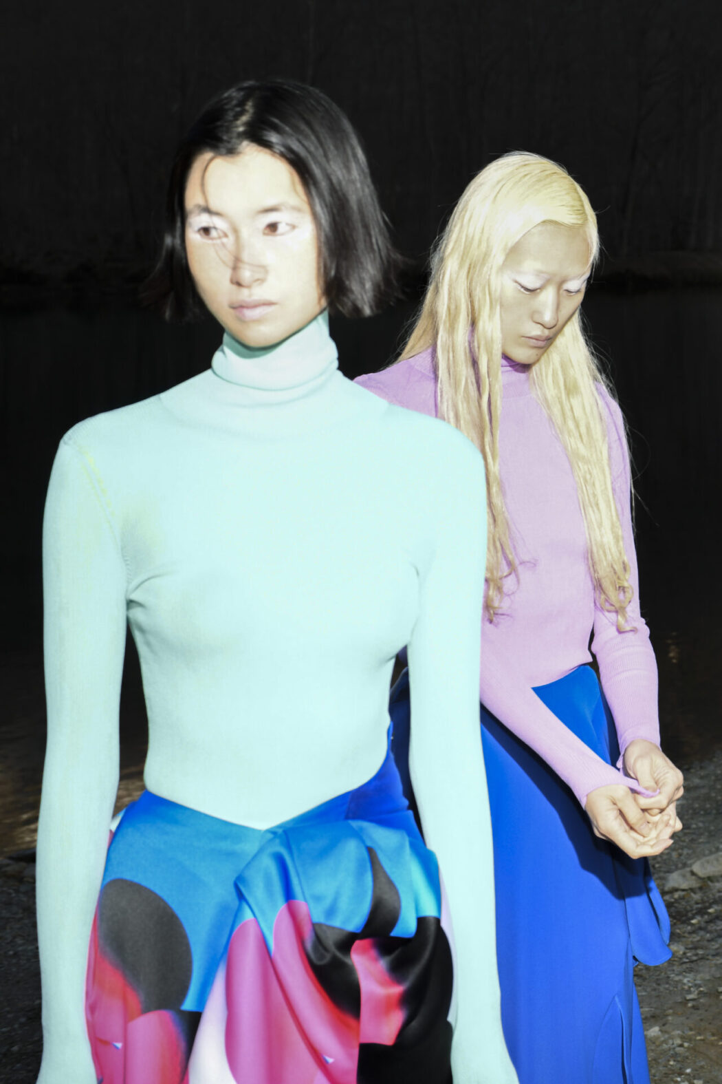 Hair by Yusuke Morioka
ENFÖLD 2023 Pre Fall LOOK