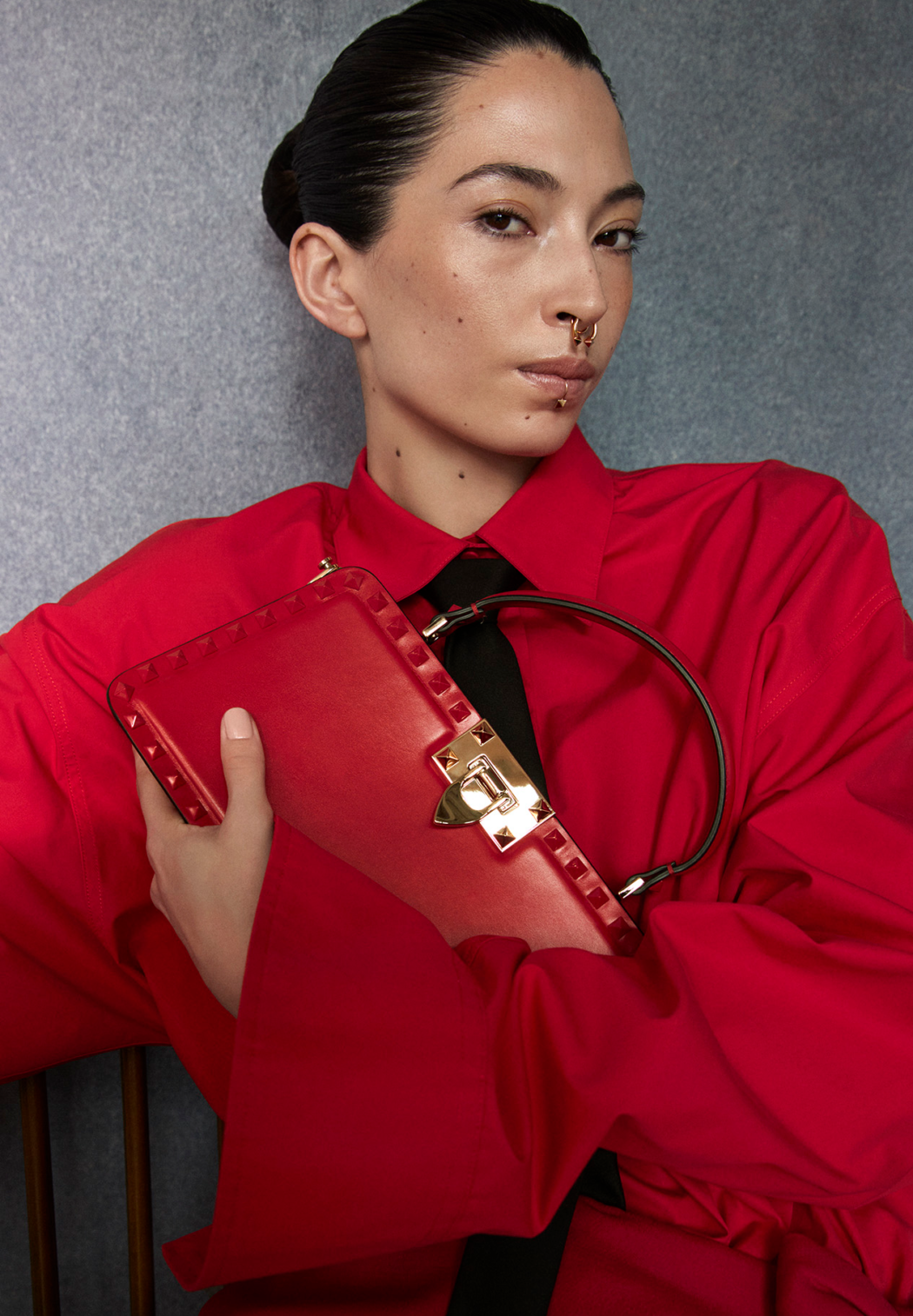 Styled by Yoko Kageyama
Harper's BAZAAR × VALENTINO