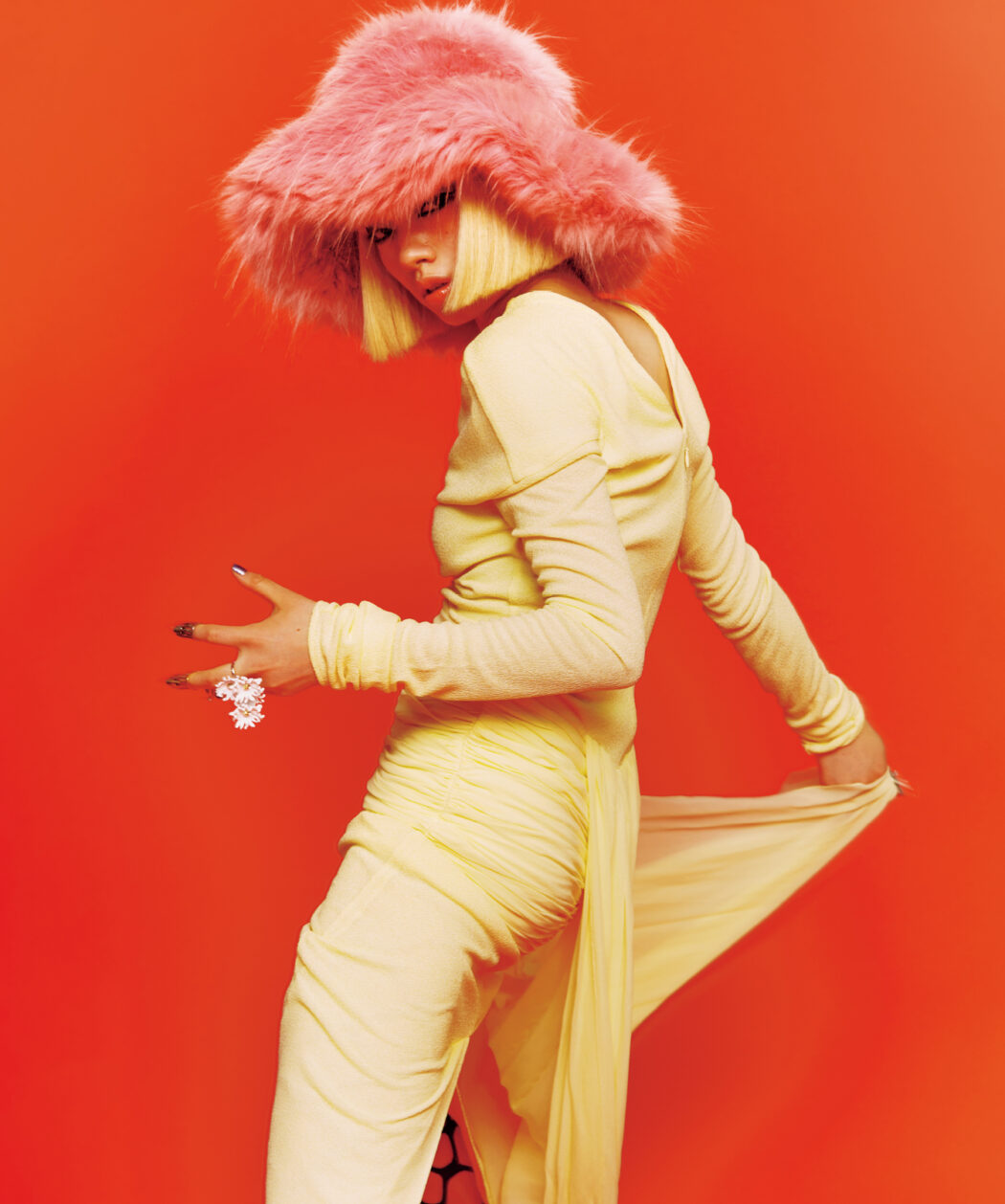 Hair by Waka Adachi
NYLON JAPAN November issue 2023